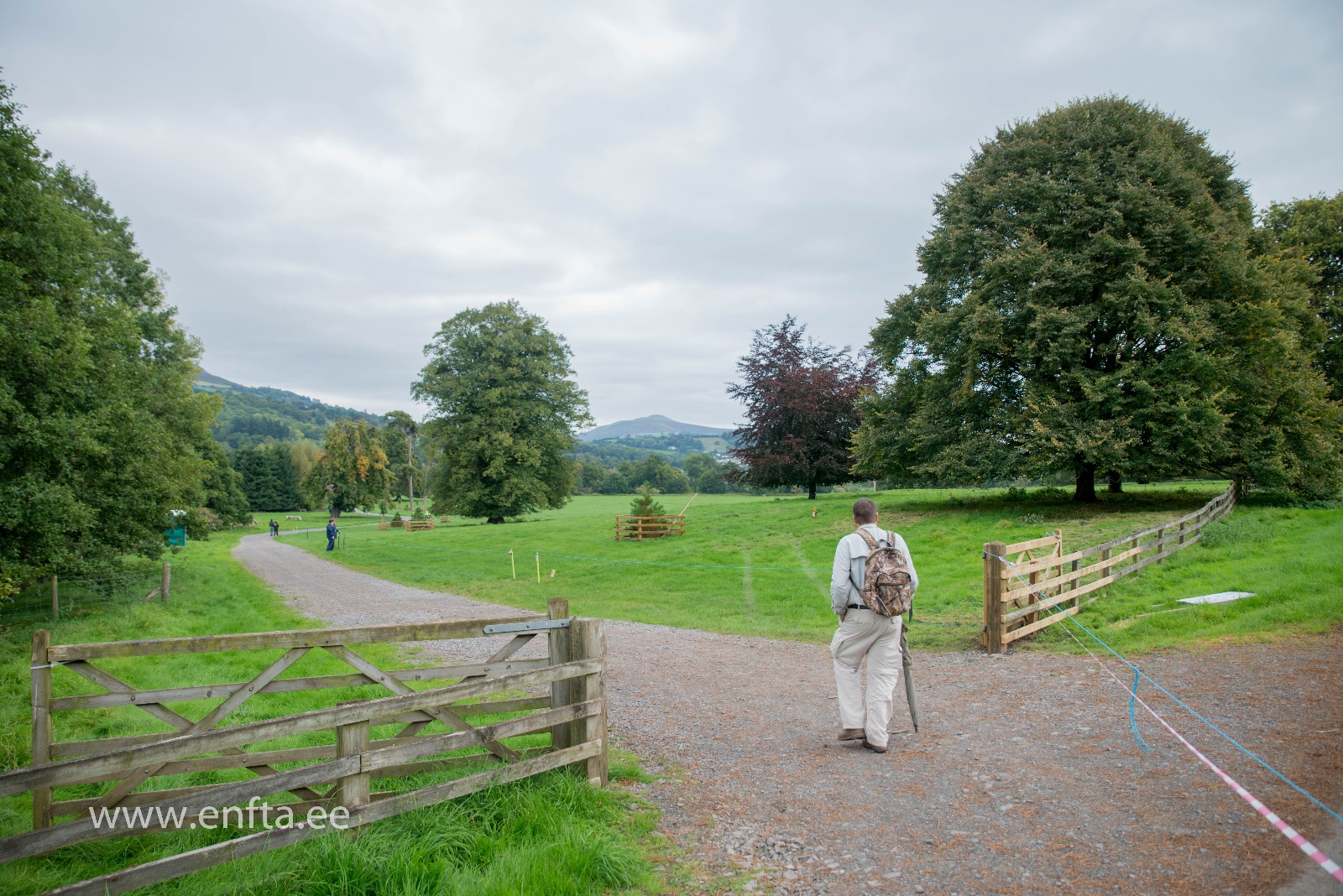 066 Yellow and Black course